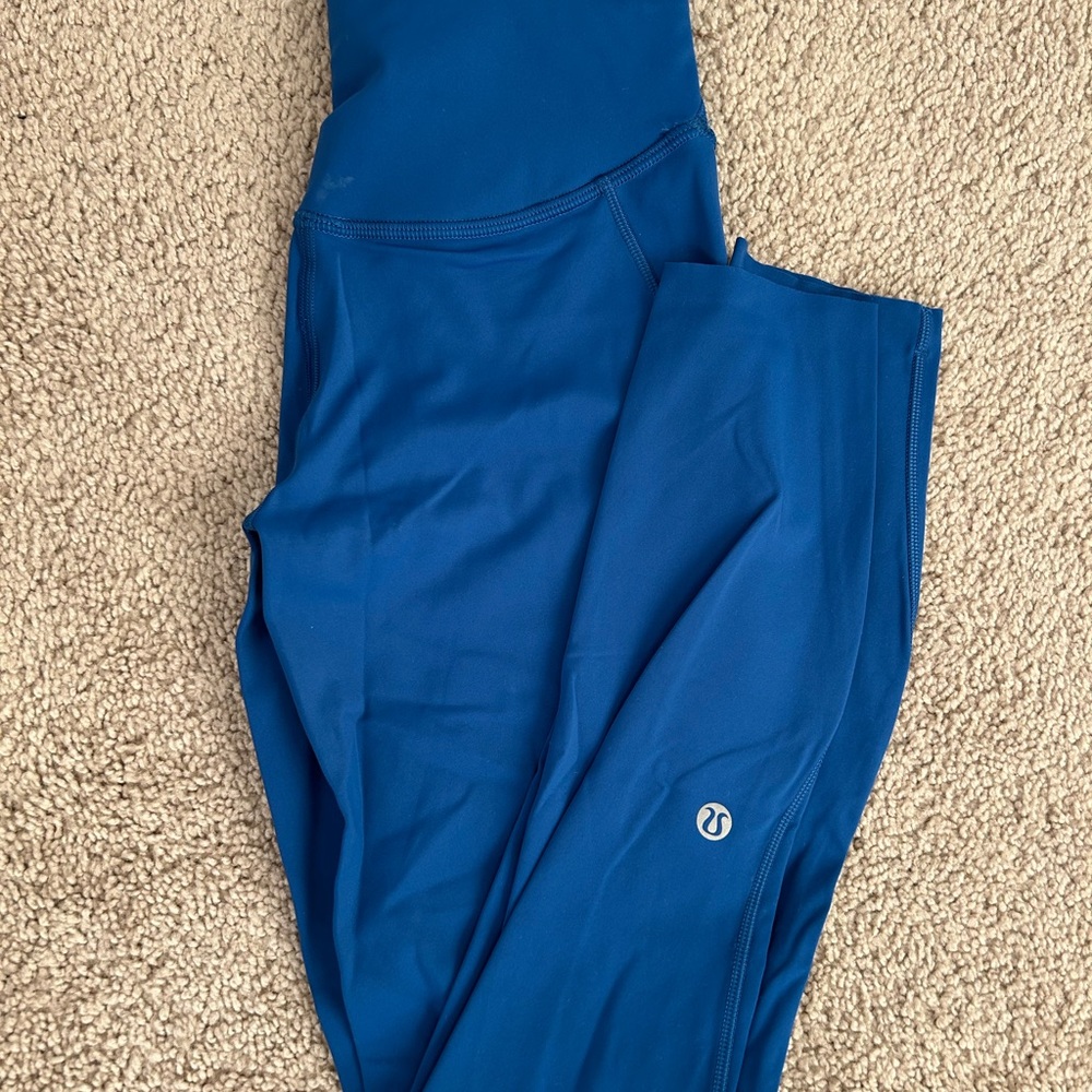 Lululemon Fast and Free leggings w/ pockets color: poolside size: 0. BARLEY WORN